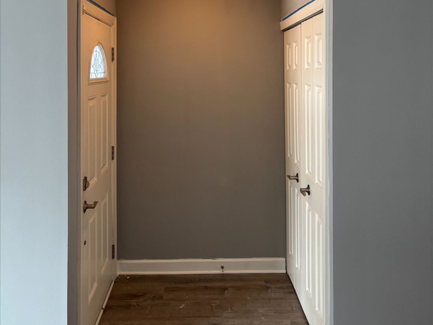 210 N Waterford Drive #210, Schaumburg, IL 60194