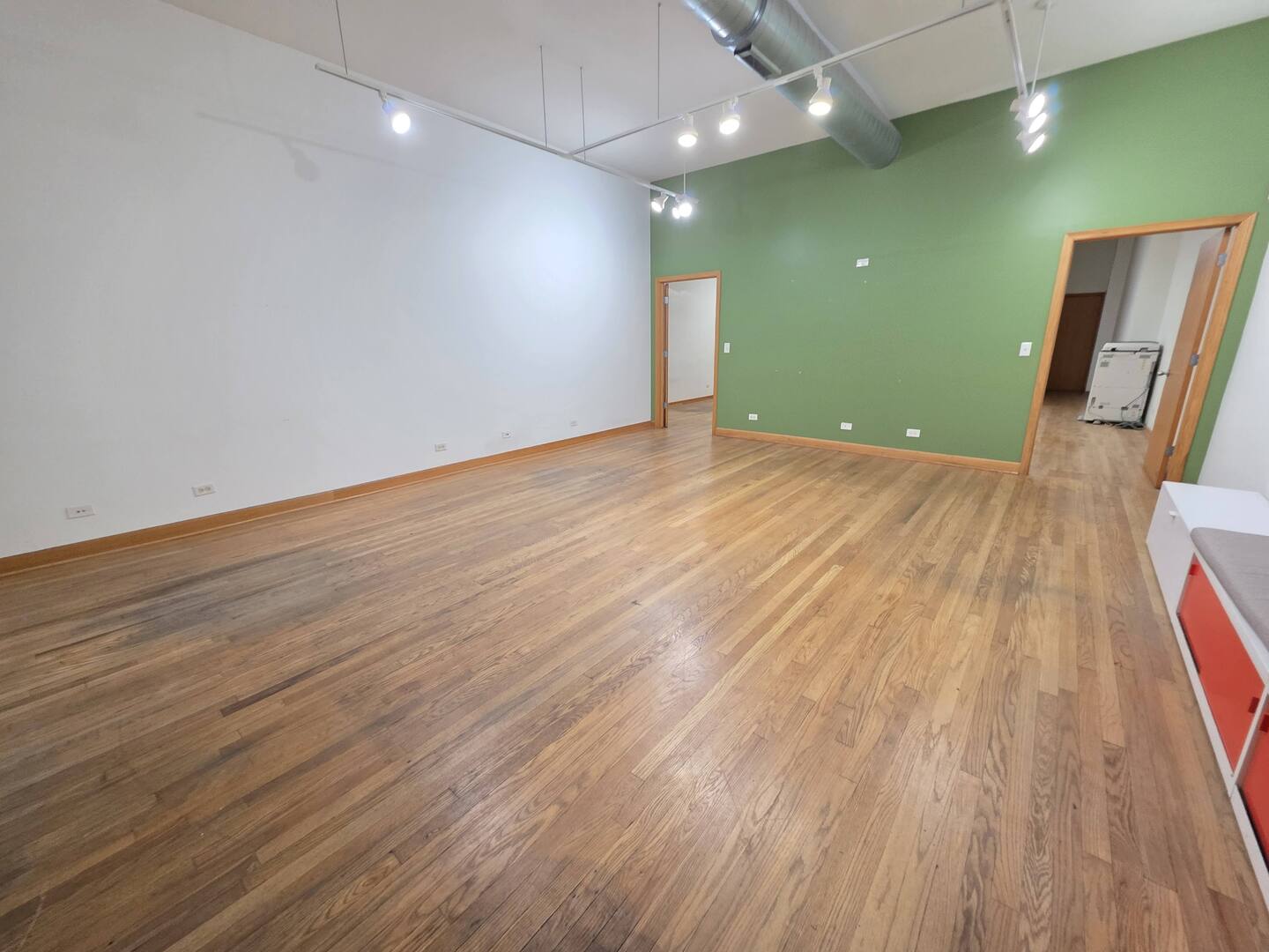 2243 W Belmont Avenue, Chicago, IL 60618