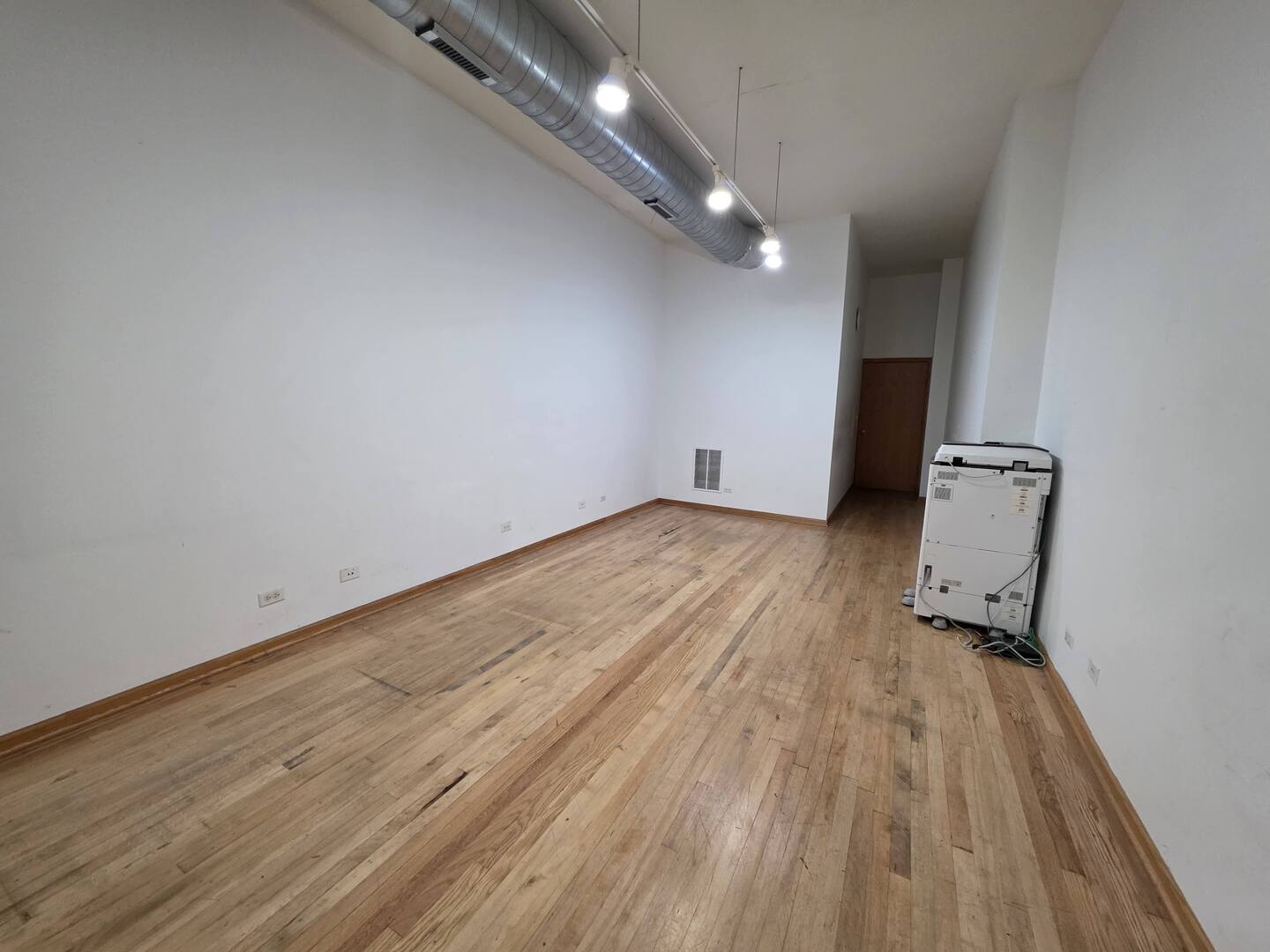 2243 W Belmont Avenue, Chicago, IL 60618