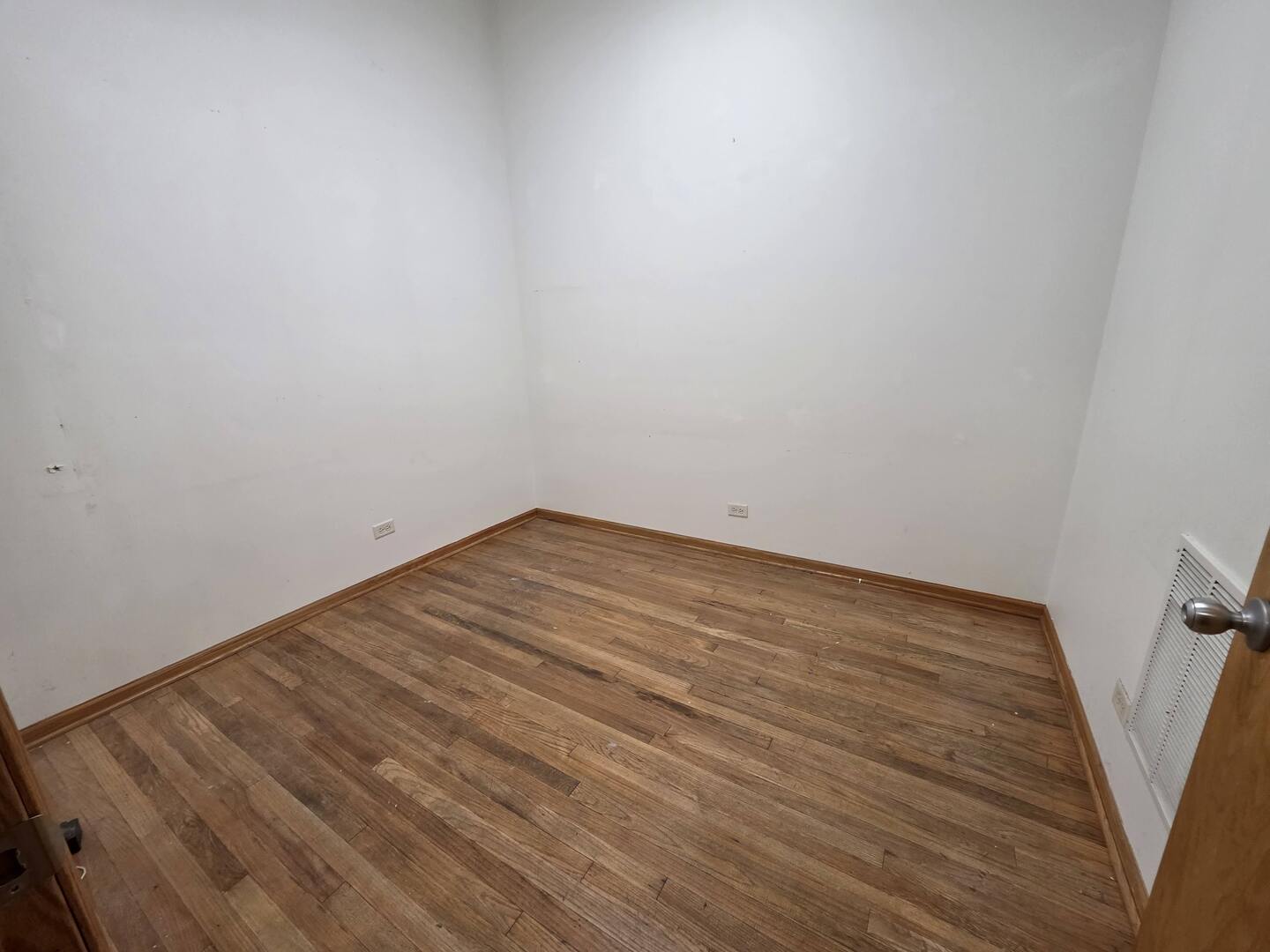 2243 W Belmont Avenue, Chicago, IL 60618