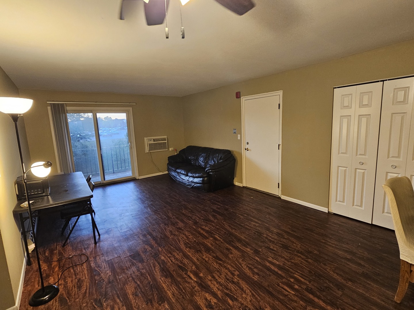 737 Lippert Lane #3S, Glendale Heights, IL 60139