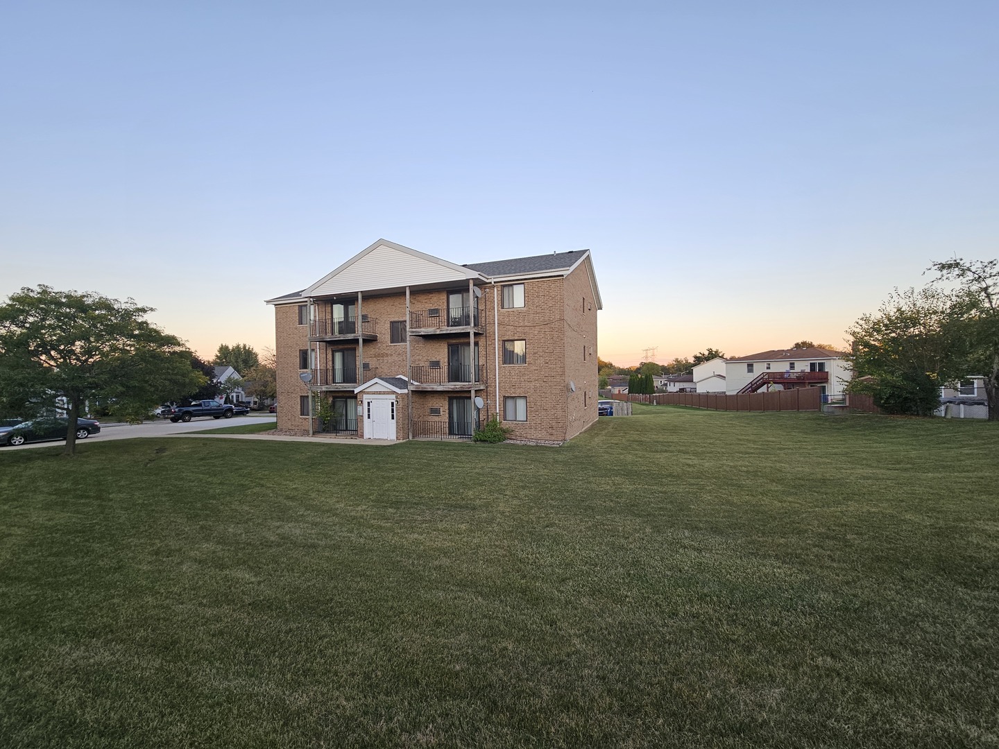 737 Lippert Lane #3S, Glendale Heights, IL 60139