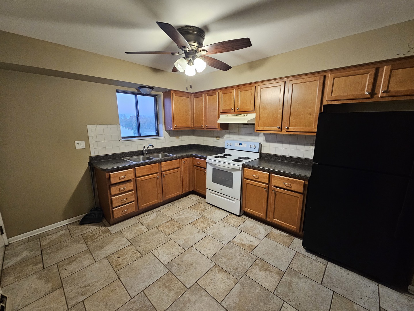 737 Lippert Lane #3S, Glendale Heights, IL 60139