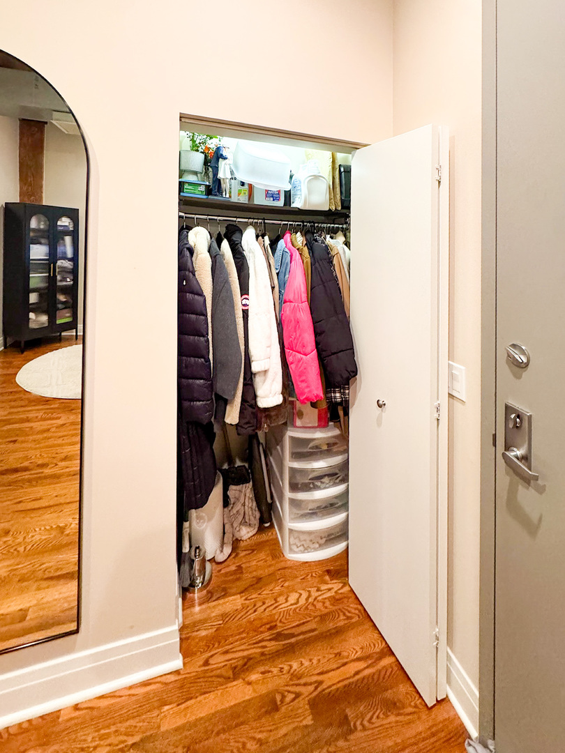 770 W Gladys Avenue #305, Chicago, IL 60661