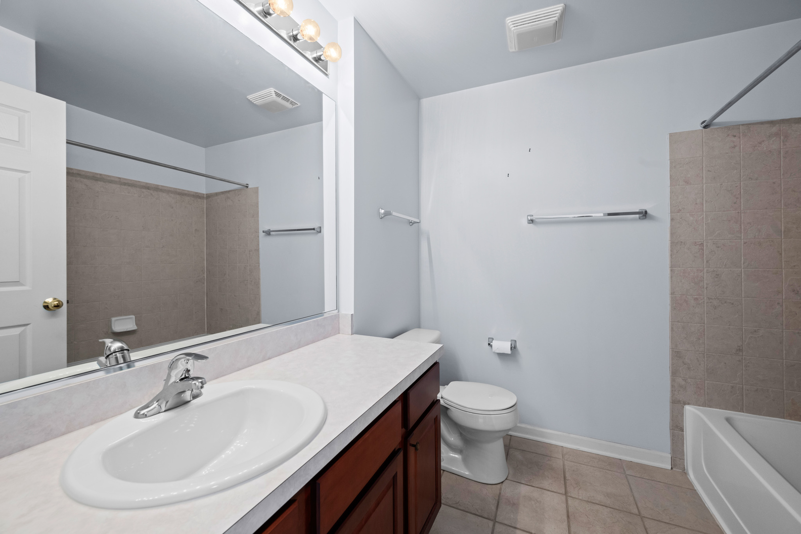 3115 Town Square Drive #206, Rolling Meadows, IL 60008