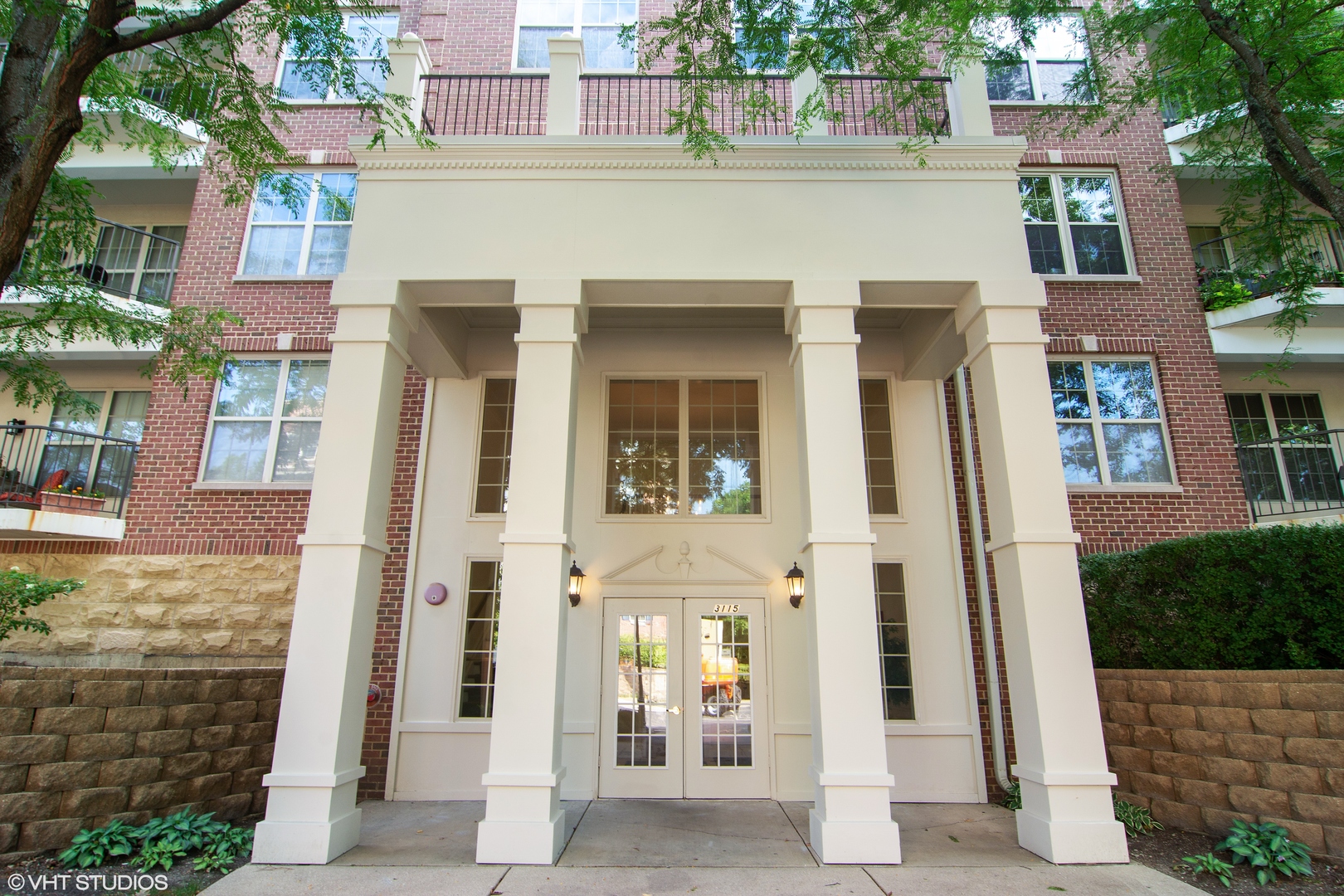 3115 Town Square Drive #206, Rolling Meadows, IL 60008