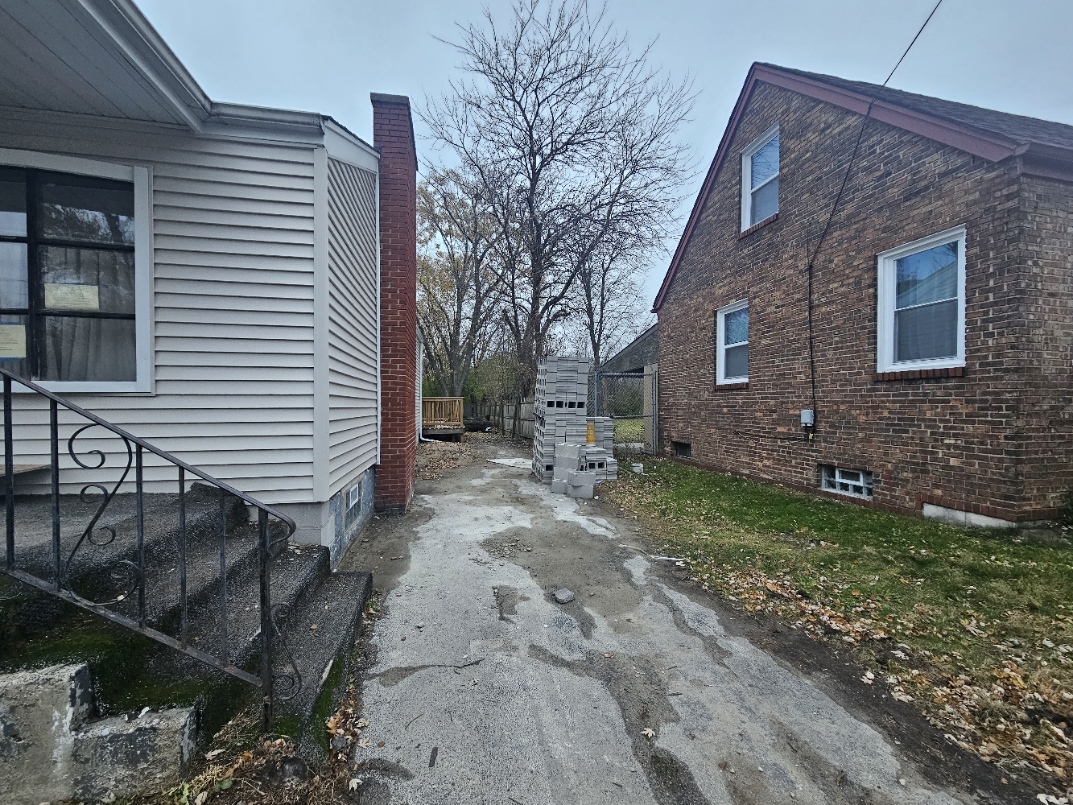 14925 Riverside Drive, South Holland, IL 60473