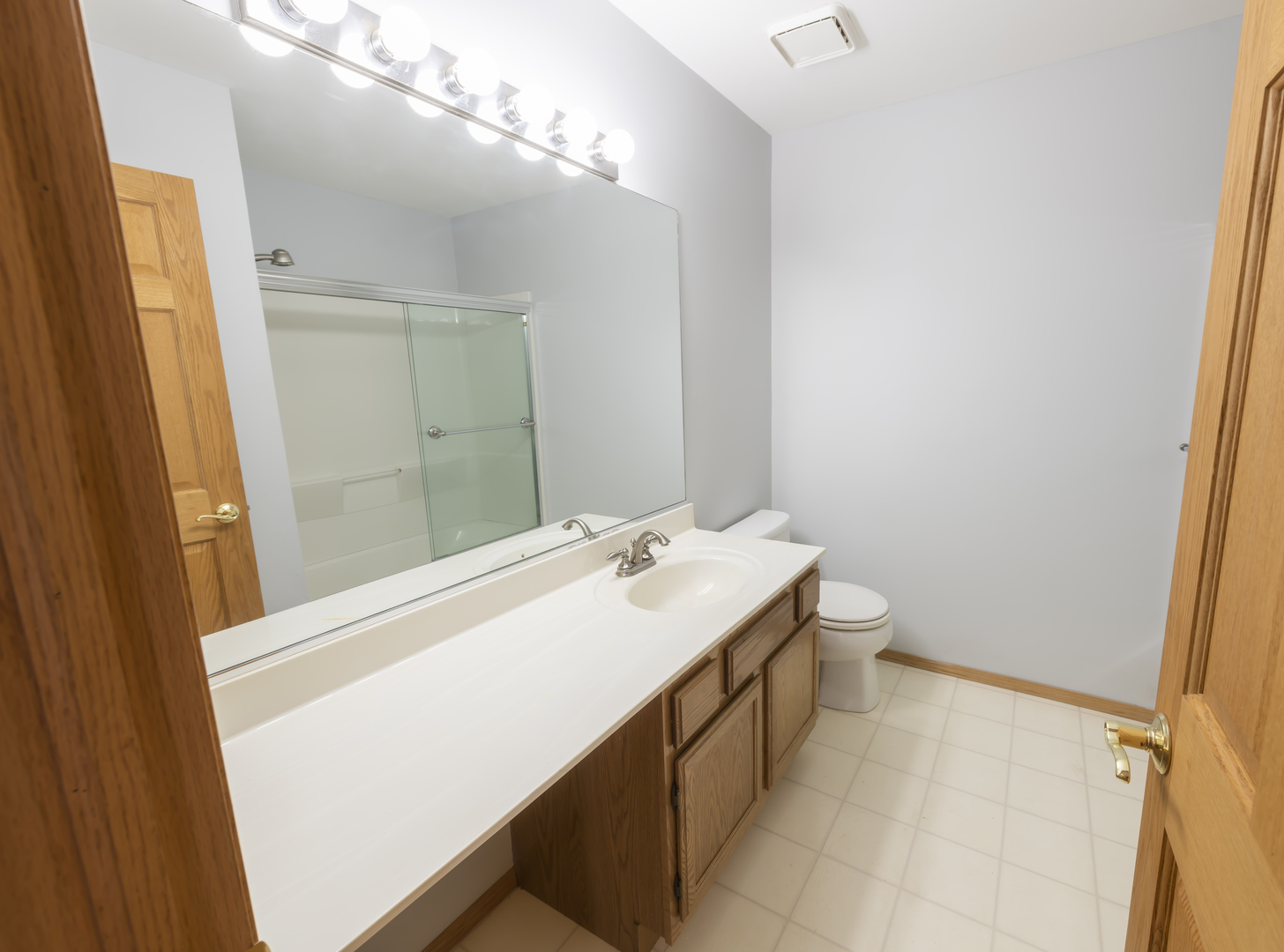 754 Savannah Lane, Crystal Lake, IL 60014