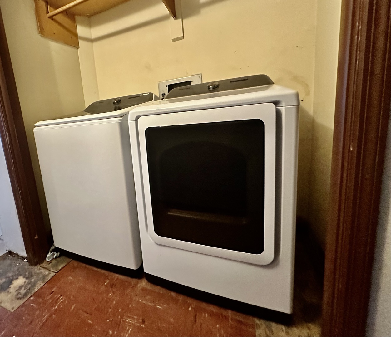 910 N Madison Street, Bloomington, IL 61701