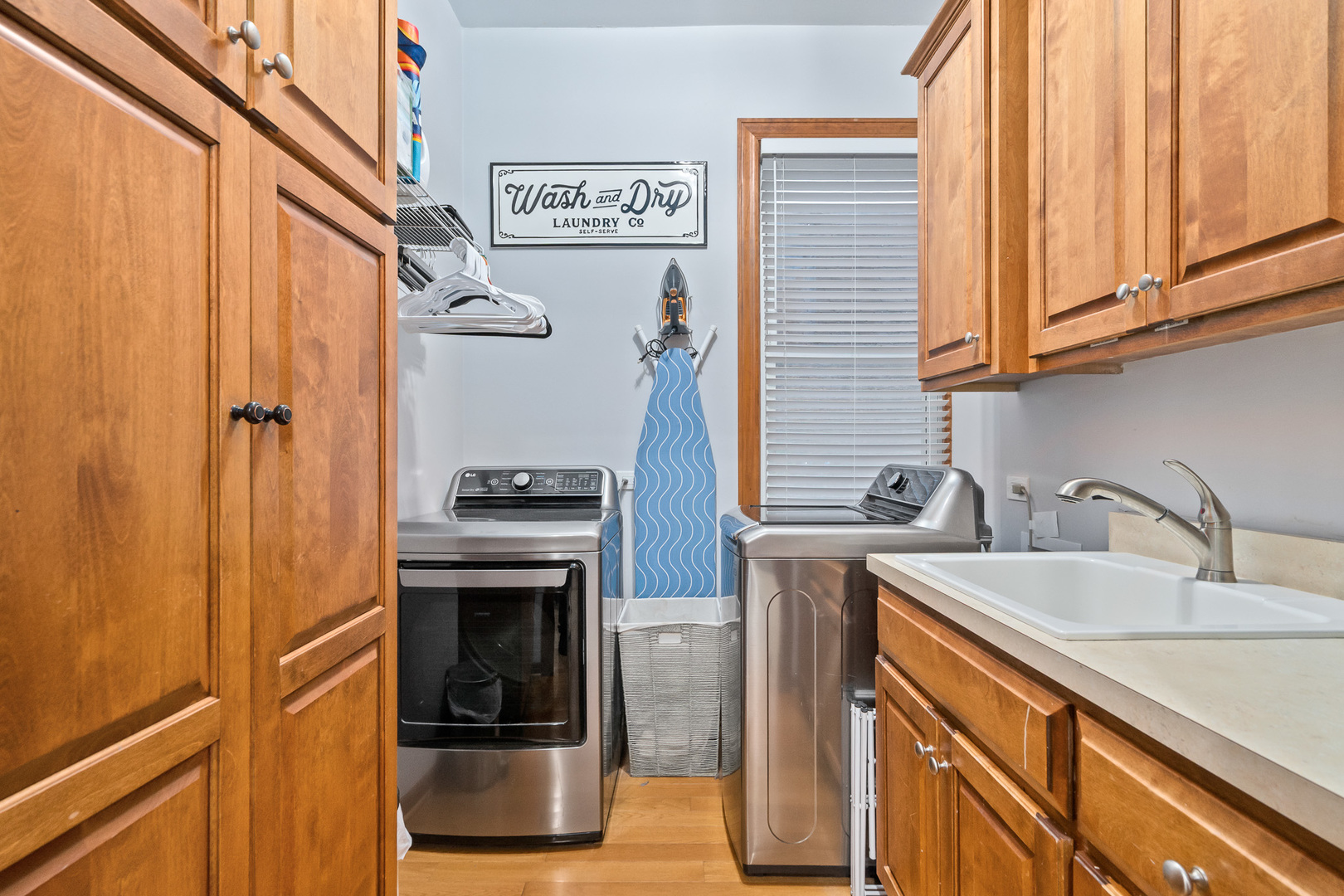 9546 S Spaulding Avenue, Evergreen Park, IL 60805