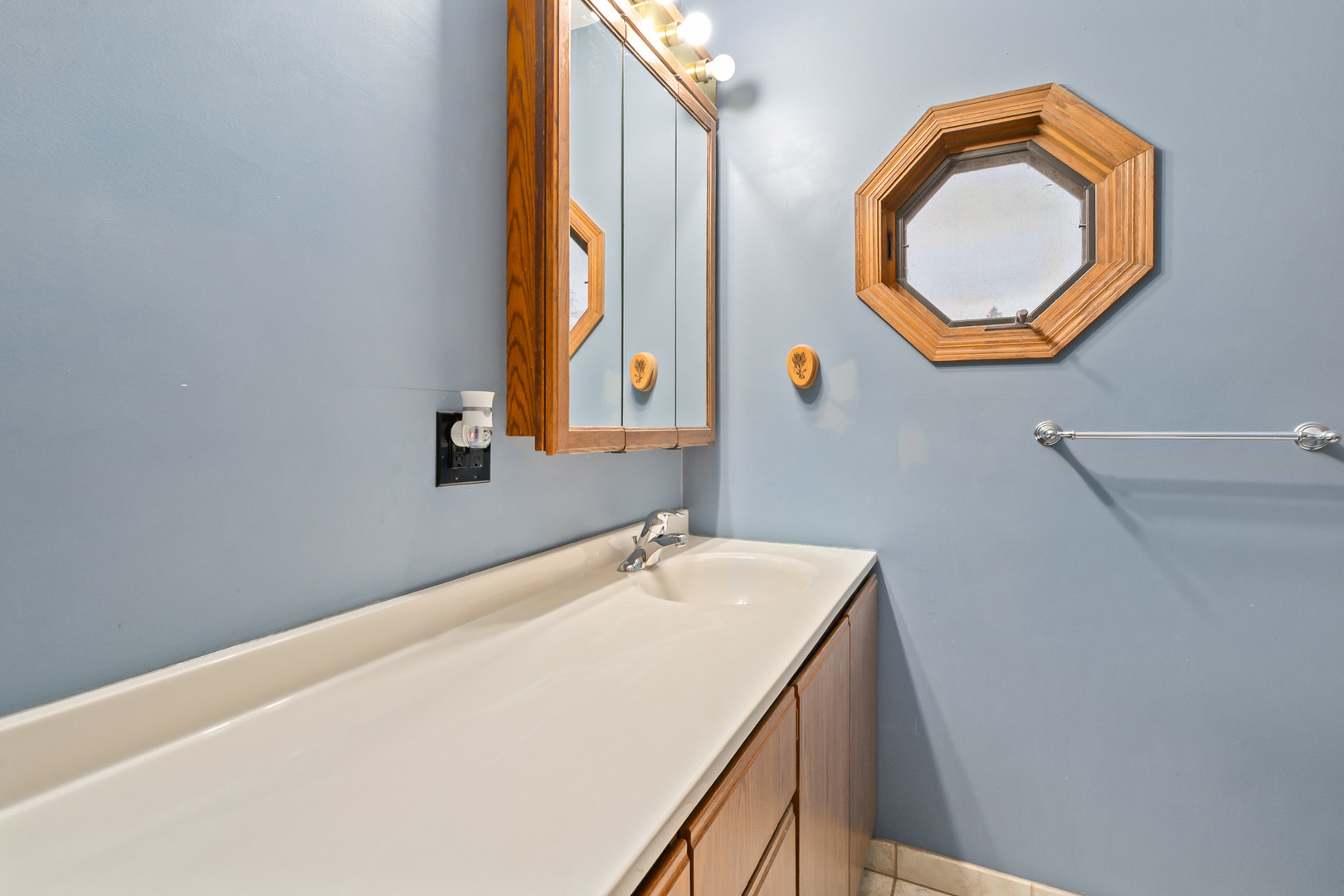 9546 S Spaulding Avenue, Evergreen Park, IL 60805