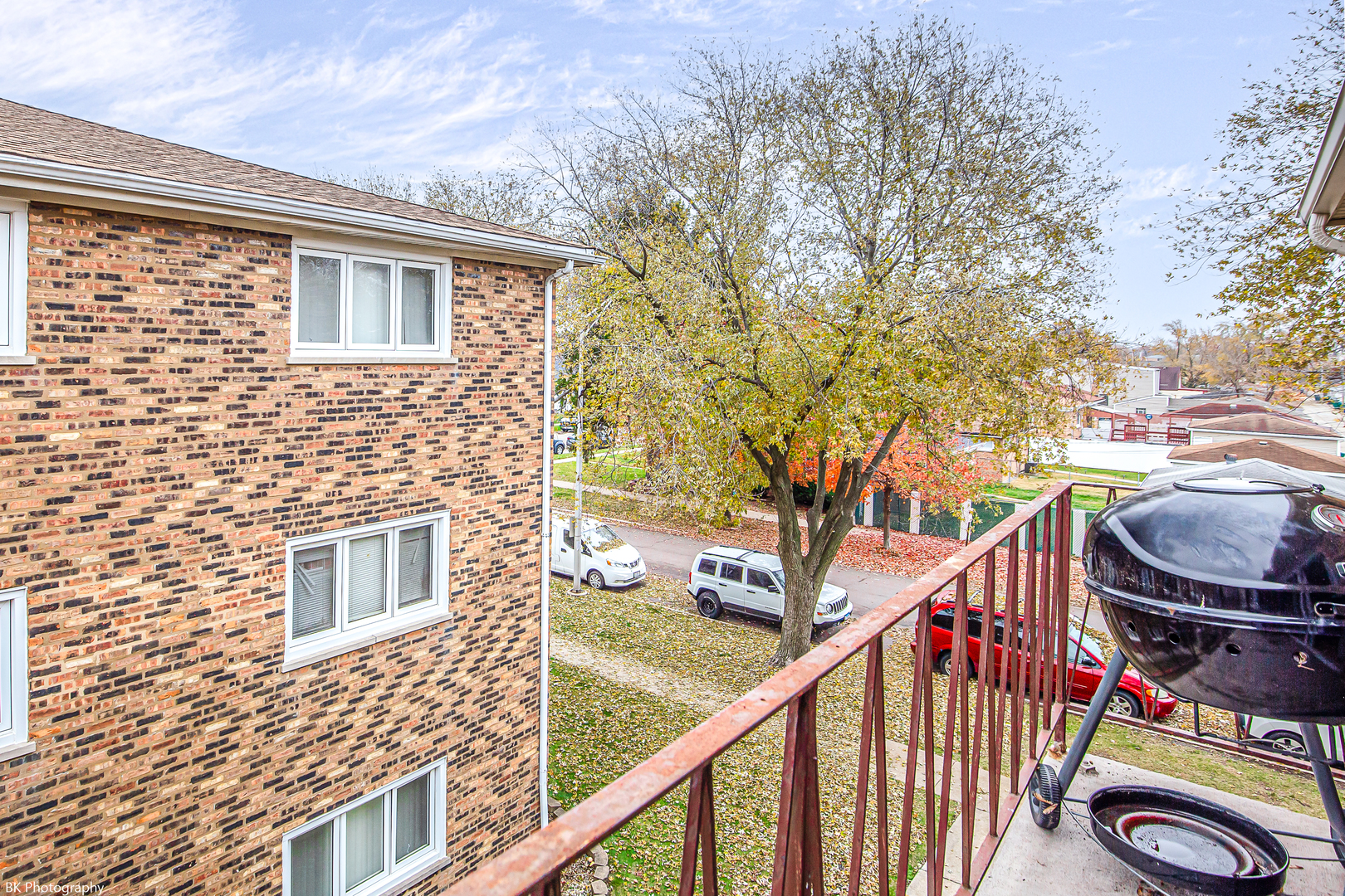 5840 W 77th Street #302, Burbank, IL 60459