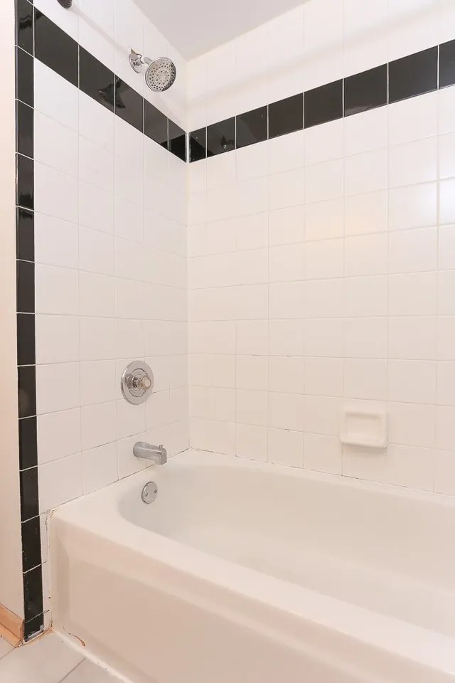 1444 W Walton Street #1, Chicago, IL 60642