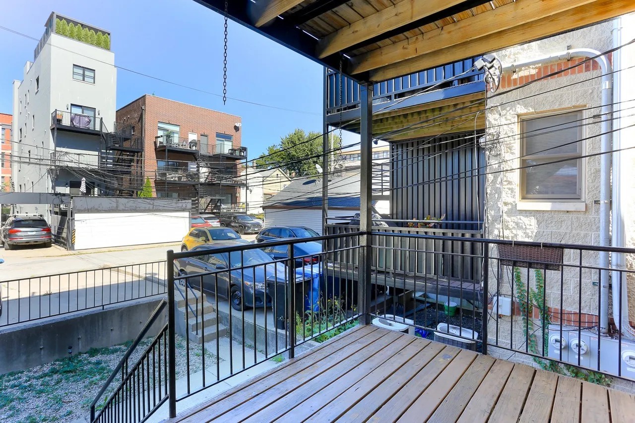 1444 W Walton Street #1, Chicago, IL 60642