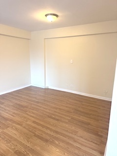 708 W Bittersweet Place #212, Chicago, IL 60613