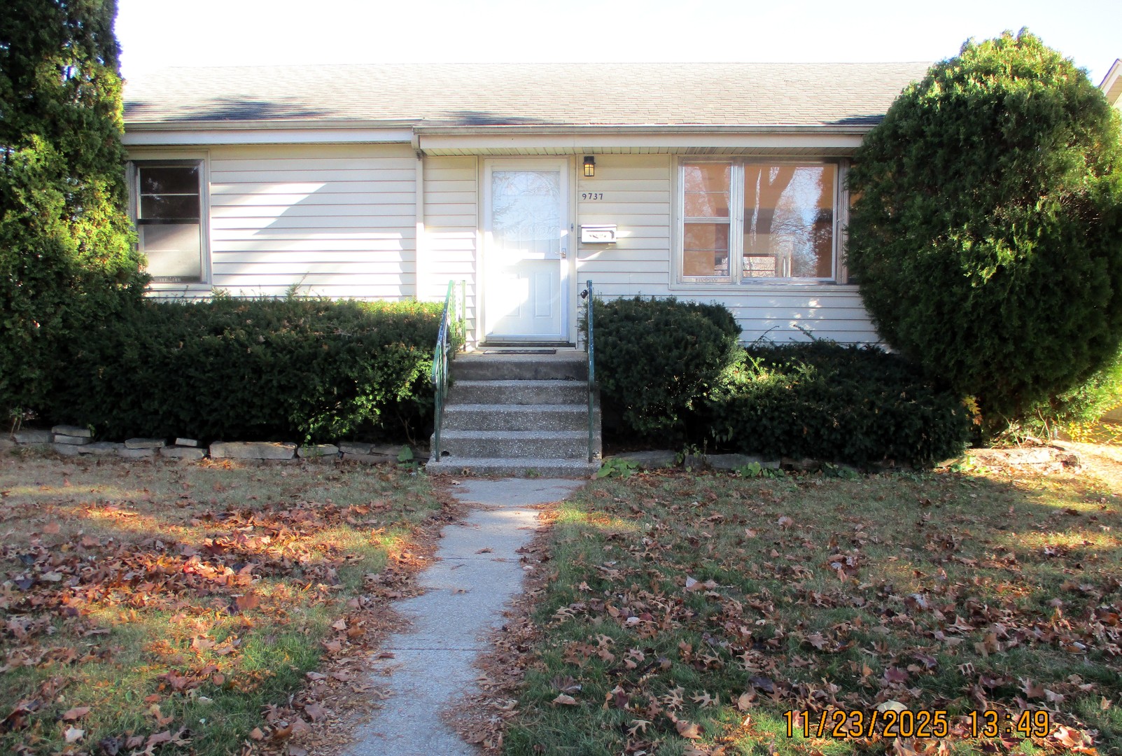 9737 Warren Avenue, Oak Lawn, IL 60453