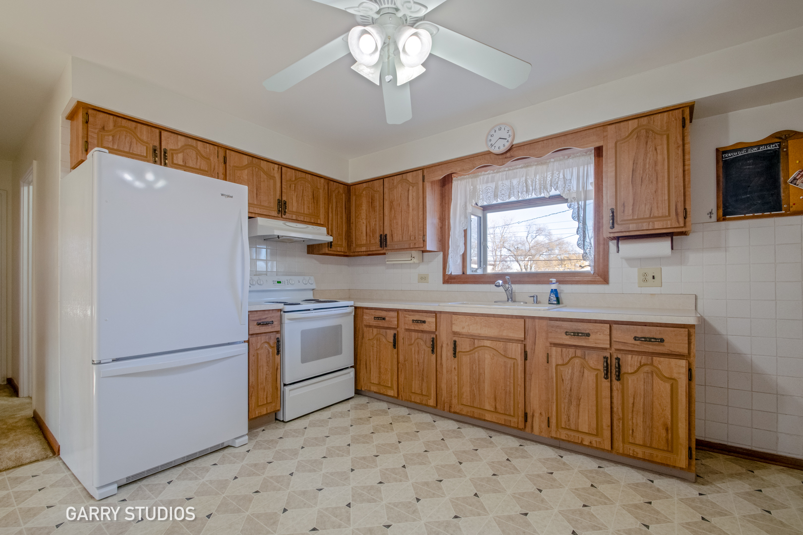 701 N Craig Place, Addison, IL 60101