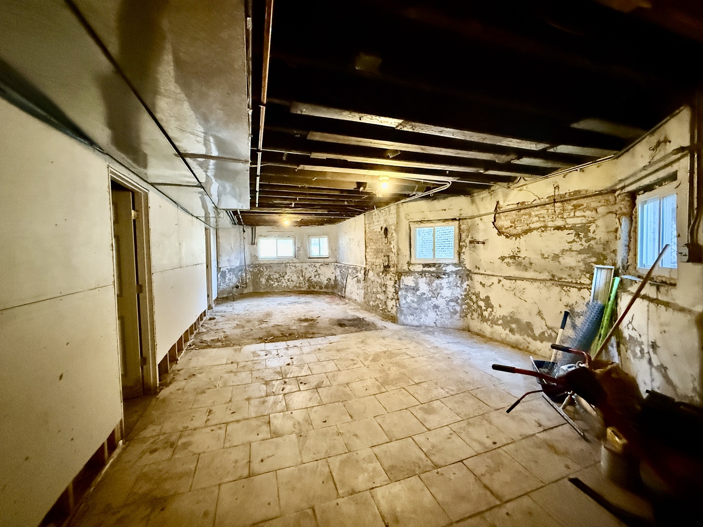 742 N Lawndale Avenue, Chicago, IL 60624