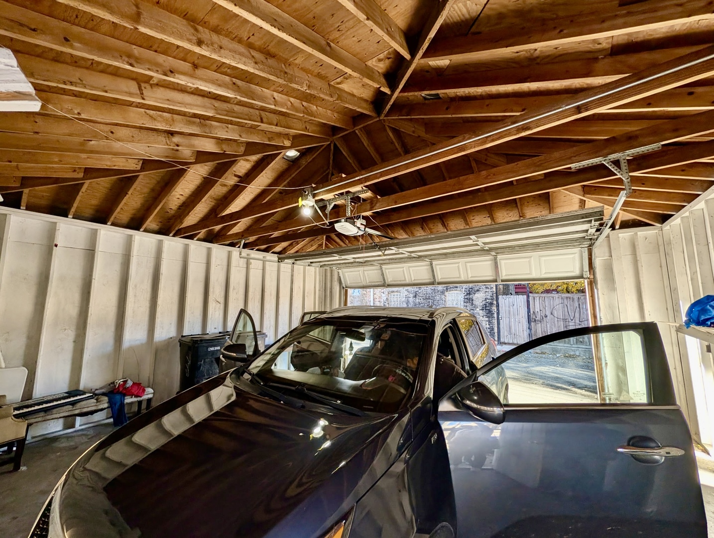 742 N Lawndale Avenue, Chicago, IL 60624