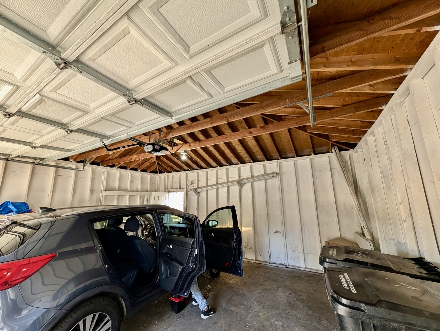 742 N Lawndale Avenue, Chicago, IL 60624