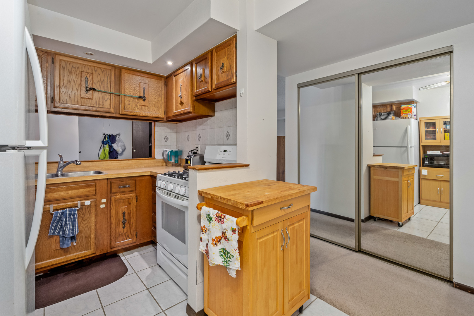 13615 Lavergne Avenue #110, Crestwood, IL 60418