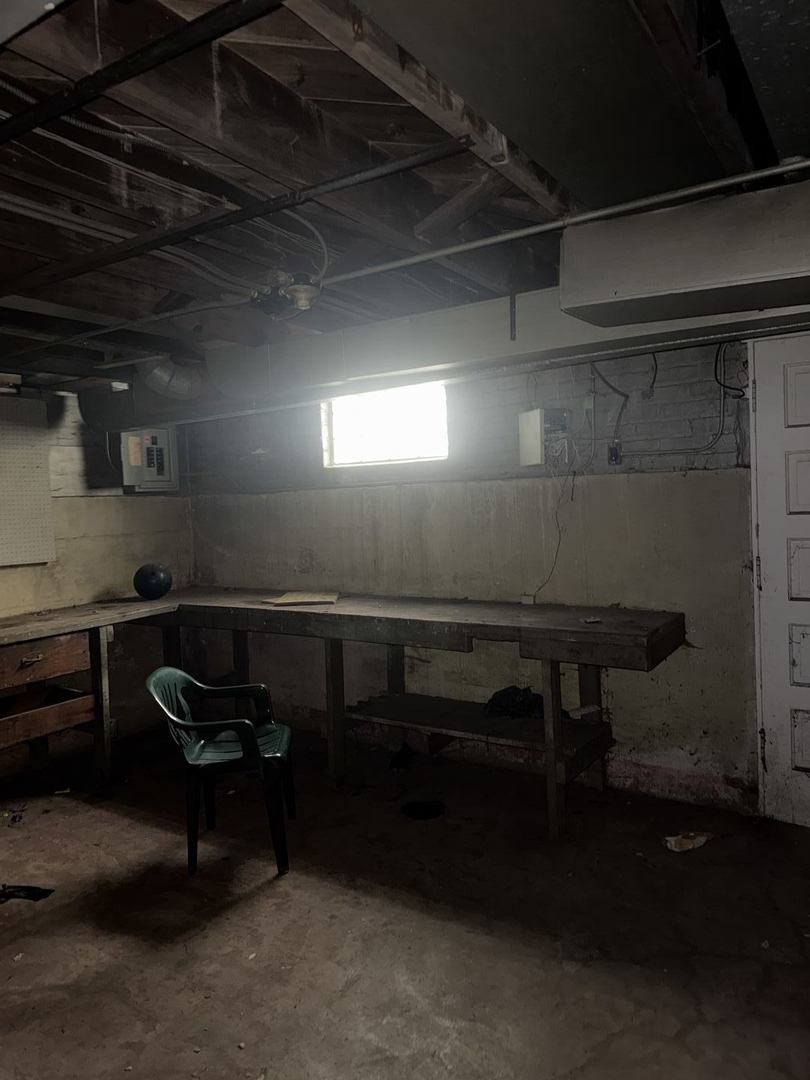 13829 S State Street, Riverdale, IL 60827