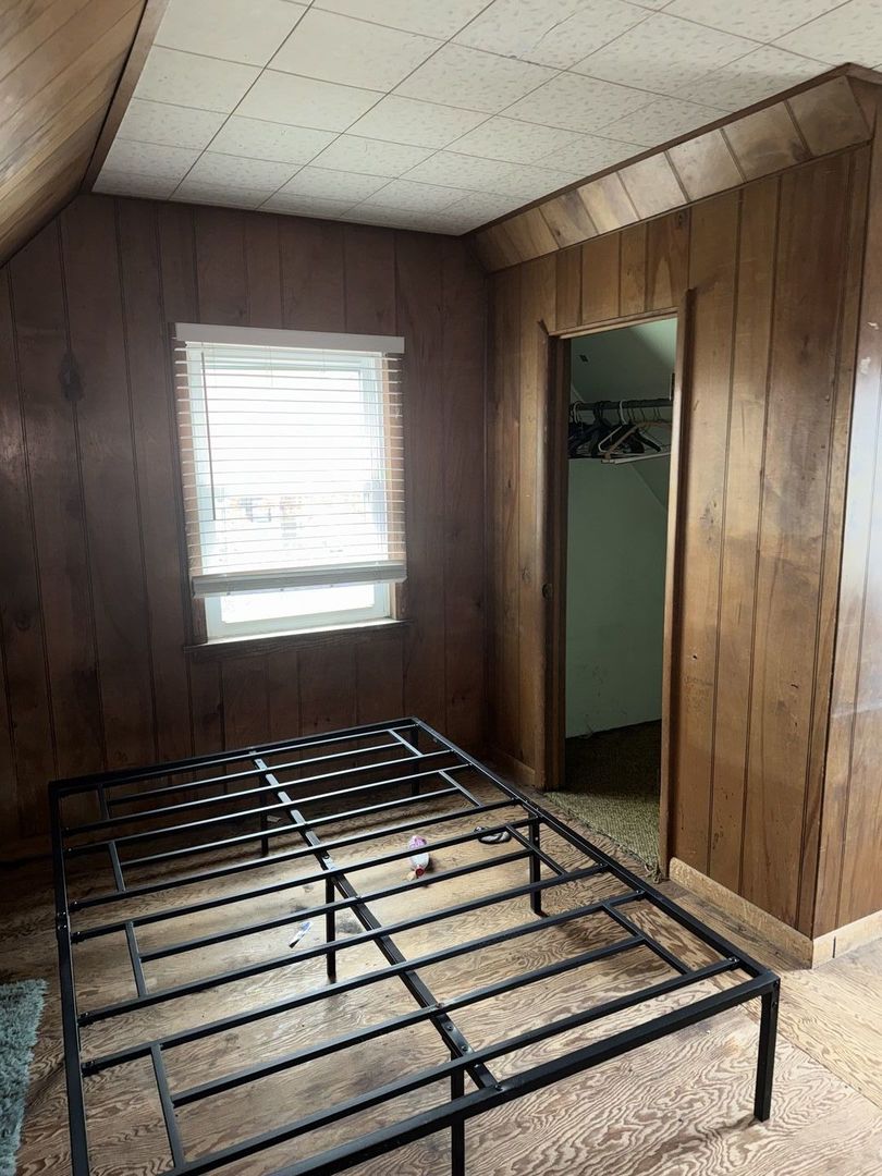 13829 S State Street, Riverdale, IL 60827