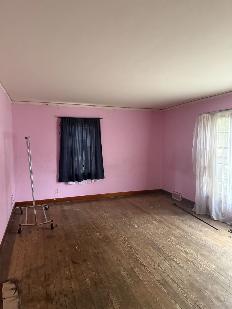 13829 S State Street, Riverdale, IL 60827