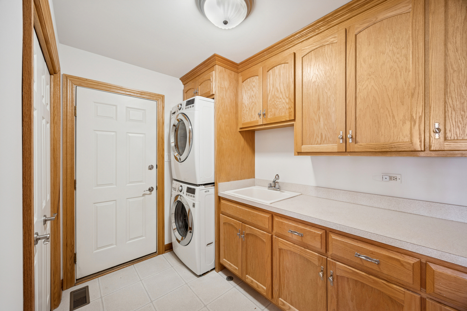 13773 Steeples Road, Lemont, IL 60439