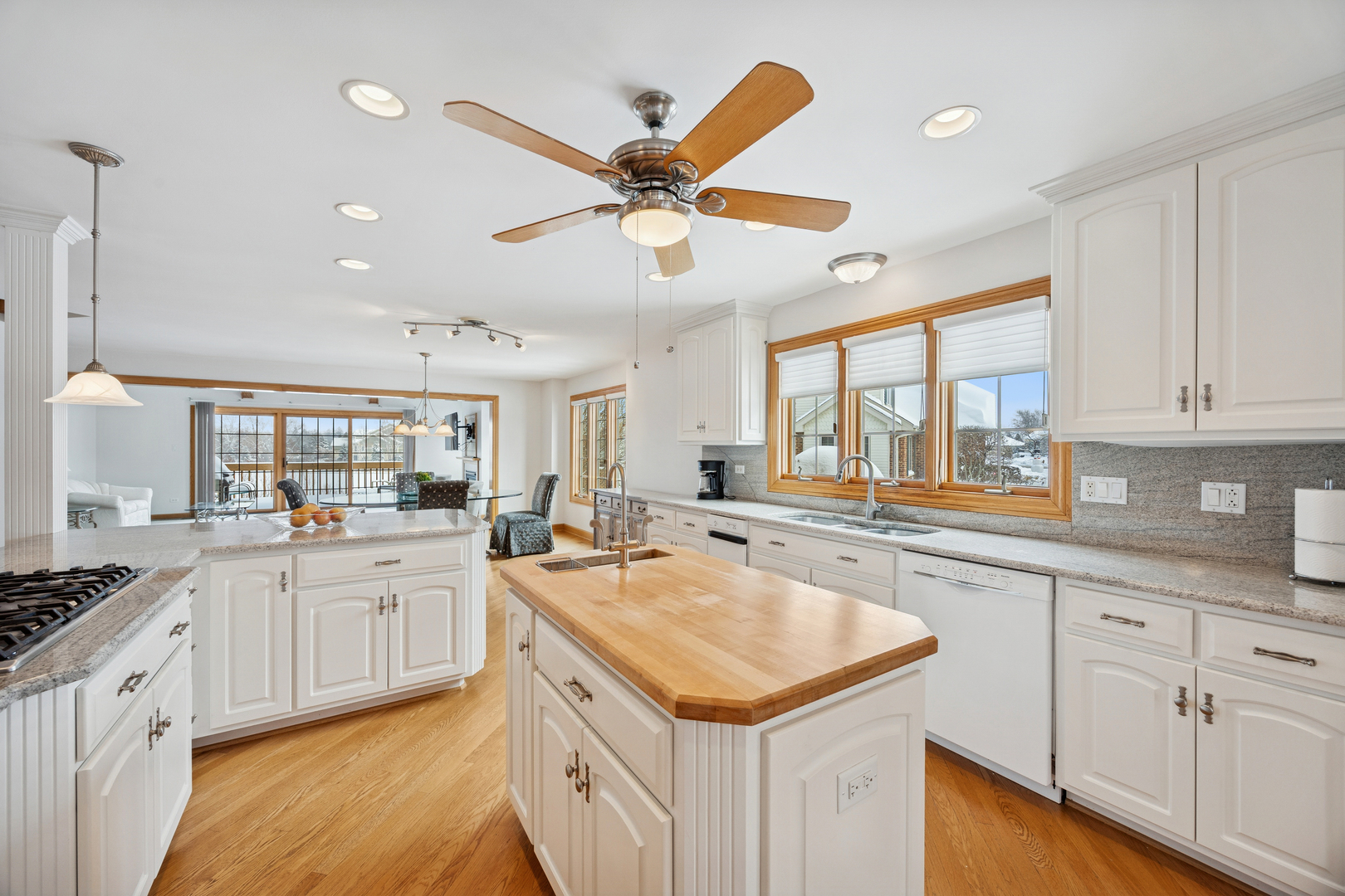 13773 Steeples Road, Lemont, IL 60439