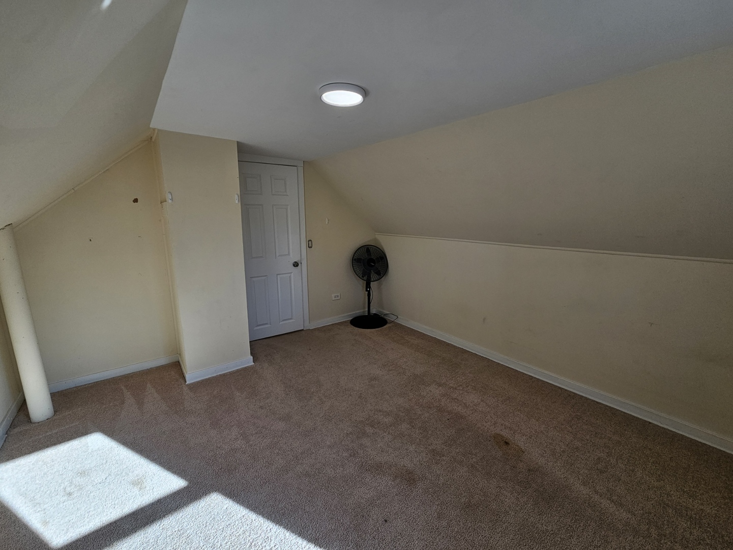 1N670 River Drive, Glen Ellyn, IL 60137