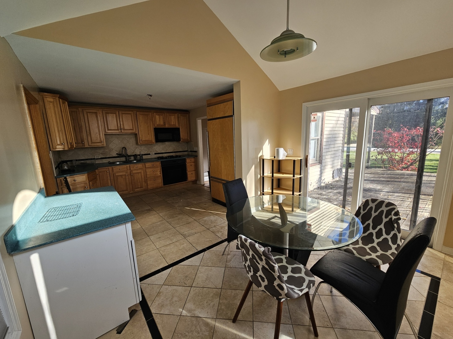 1N670 River Drive, Glen Ellyn, IL 60137