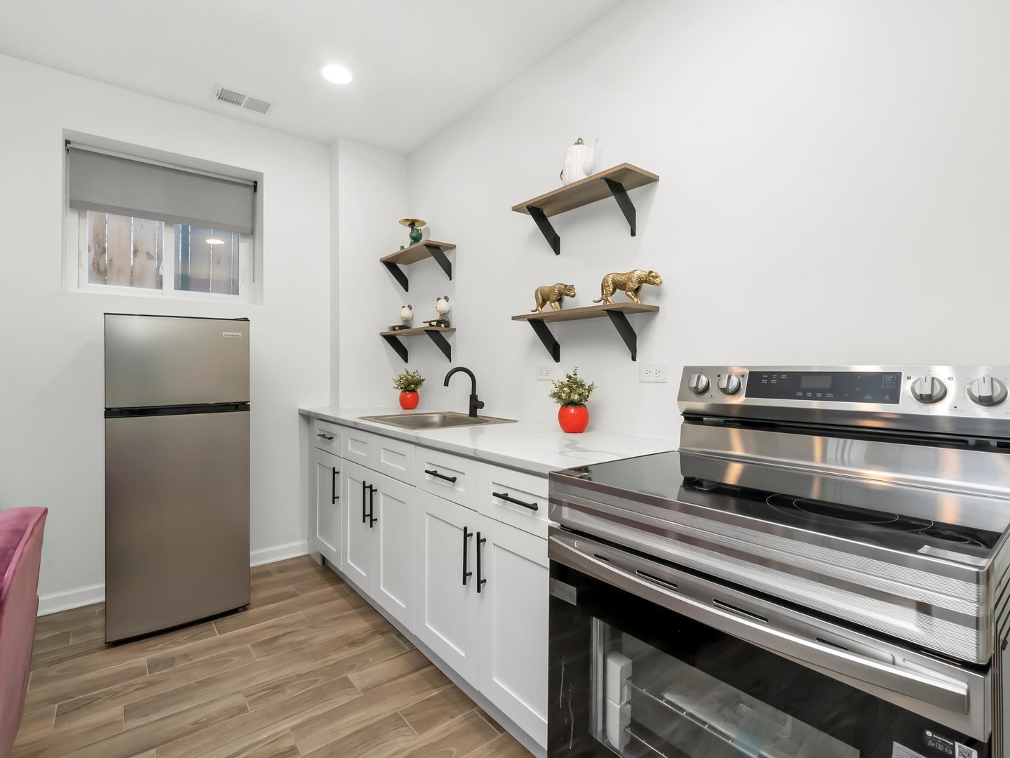 1336 N Hamlin Avenue, Chicago, IL 60651