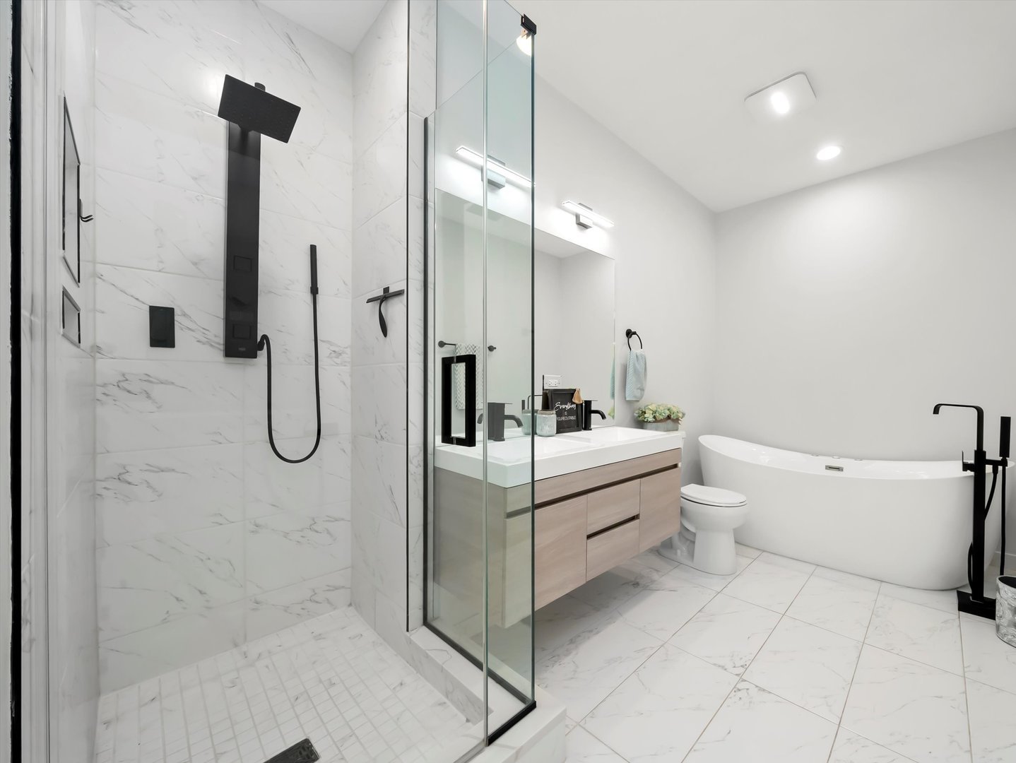 1336 N Hamlin Avenue, Chicago, IL 60651