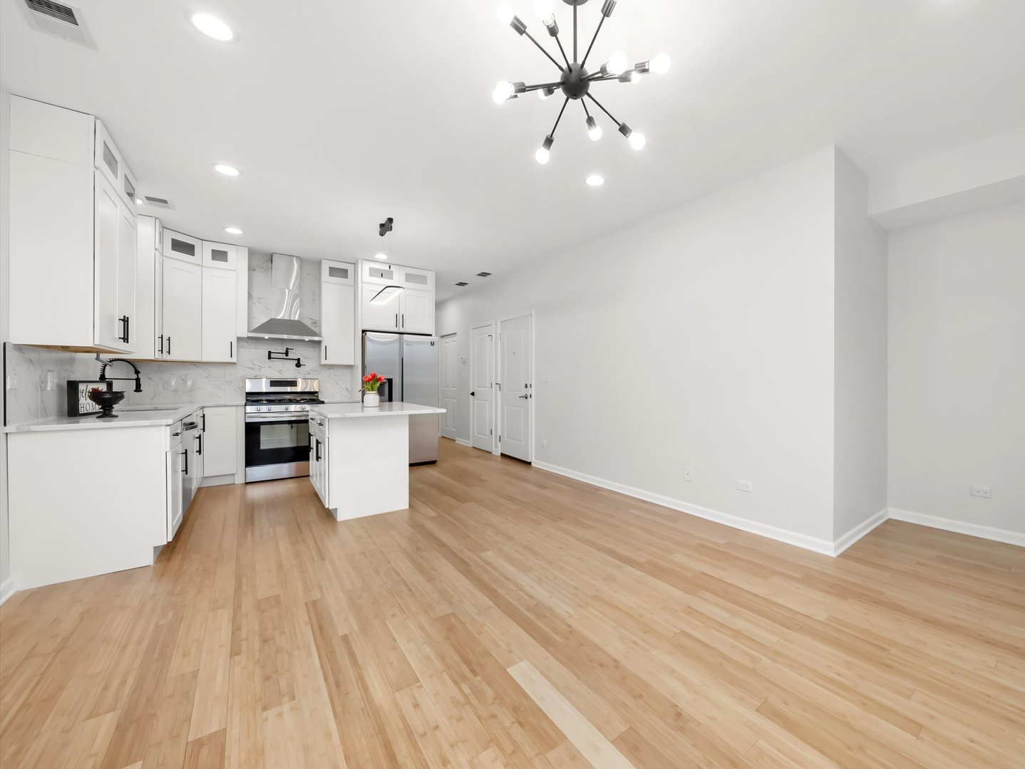 1336 N Hamlin Avenue, Chicago, IL 60651