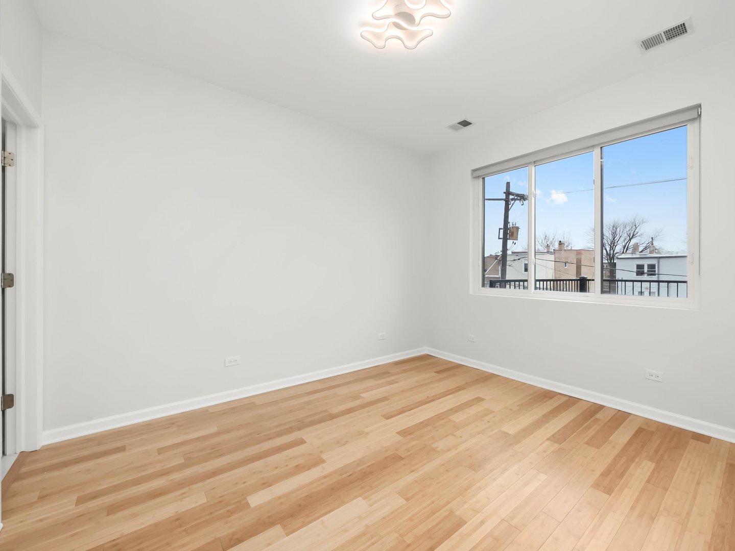 1336 N Hamlin Avenue, Chicago, IL 60651