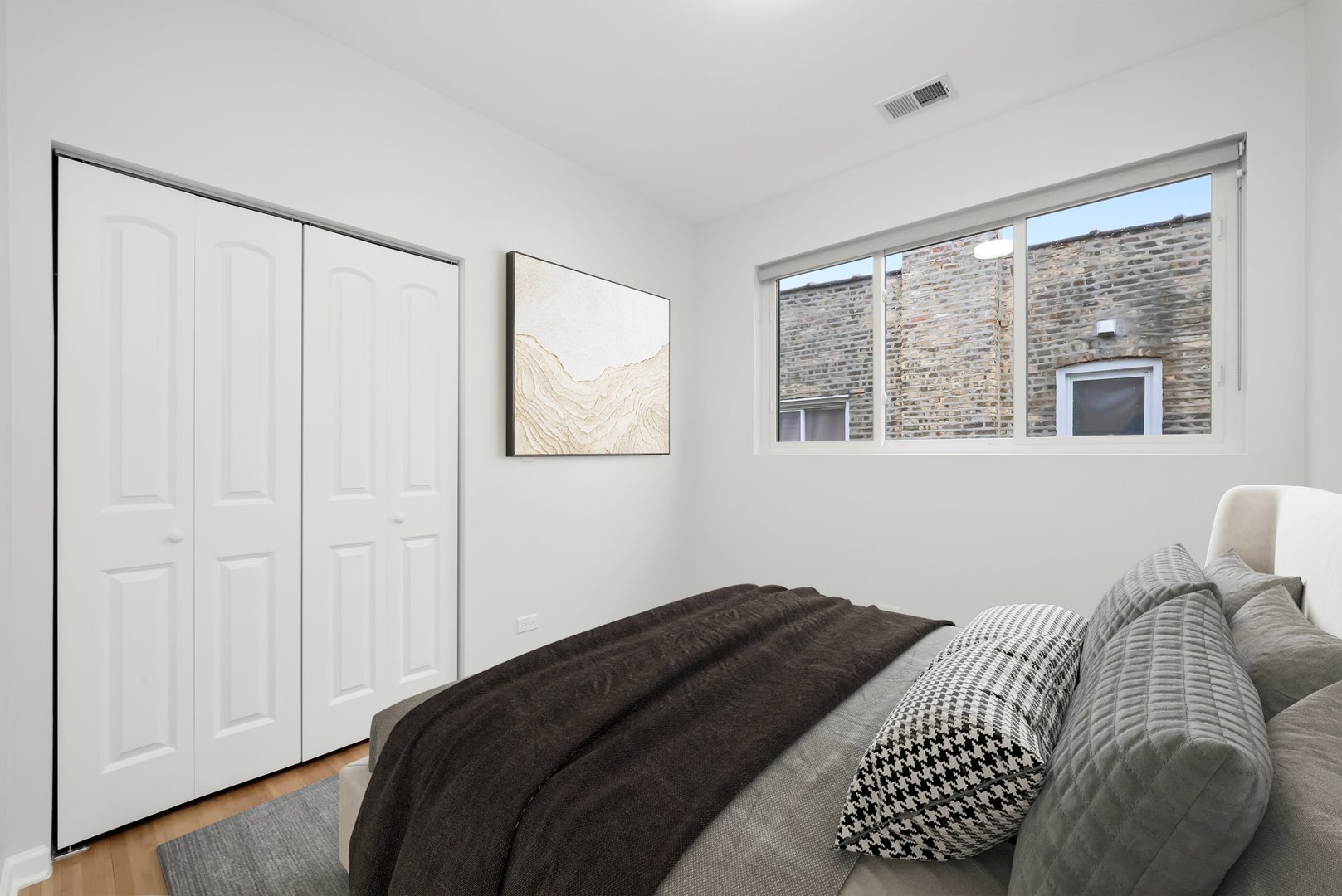 1336 N Hamlin Avenue, Chicago, IL 60651