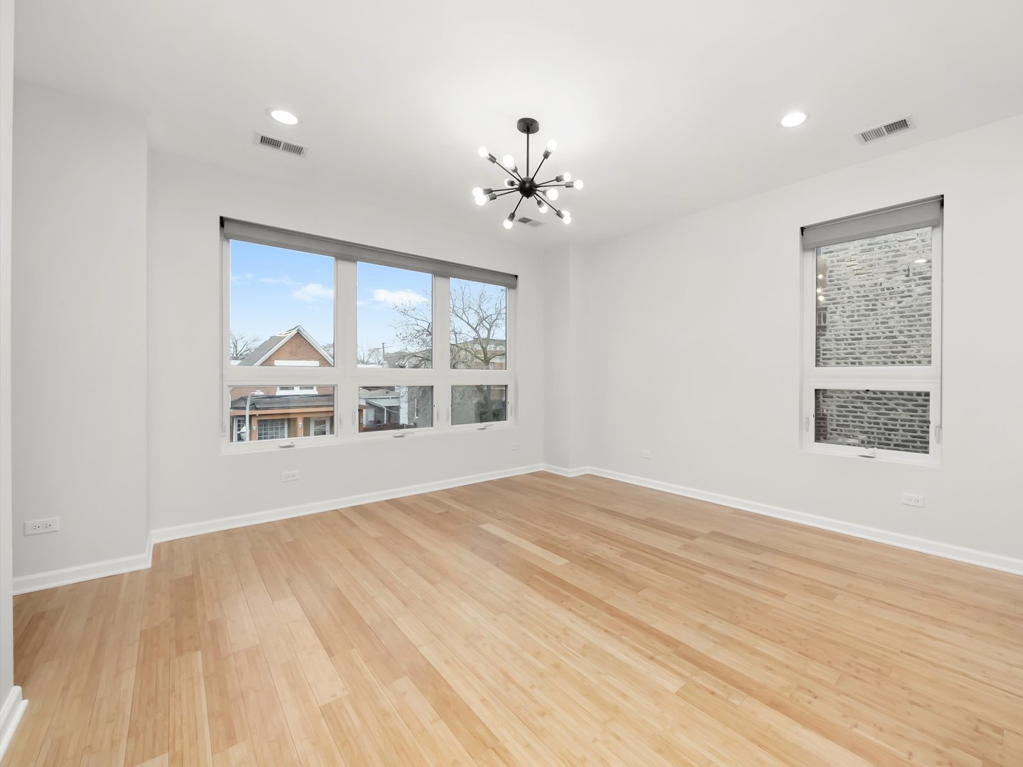 1336 N Hamlin Avenue, Chicago, IL 60651