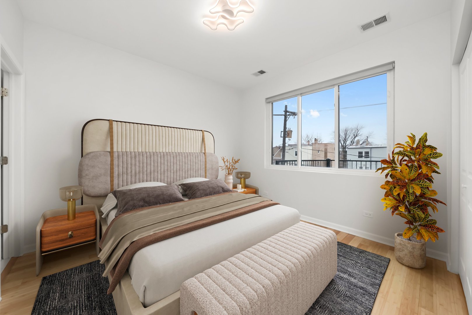 1336 N Hamlin Avenue, Chicago, IL 60651