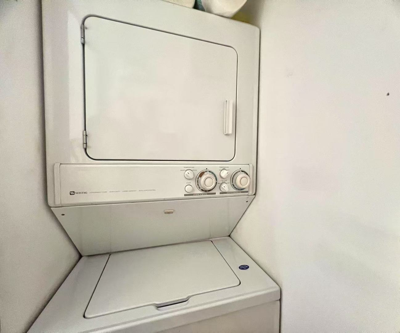 13 W TIMBER Lane #1, Vernon Hills, IL 60061