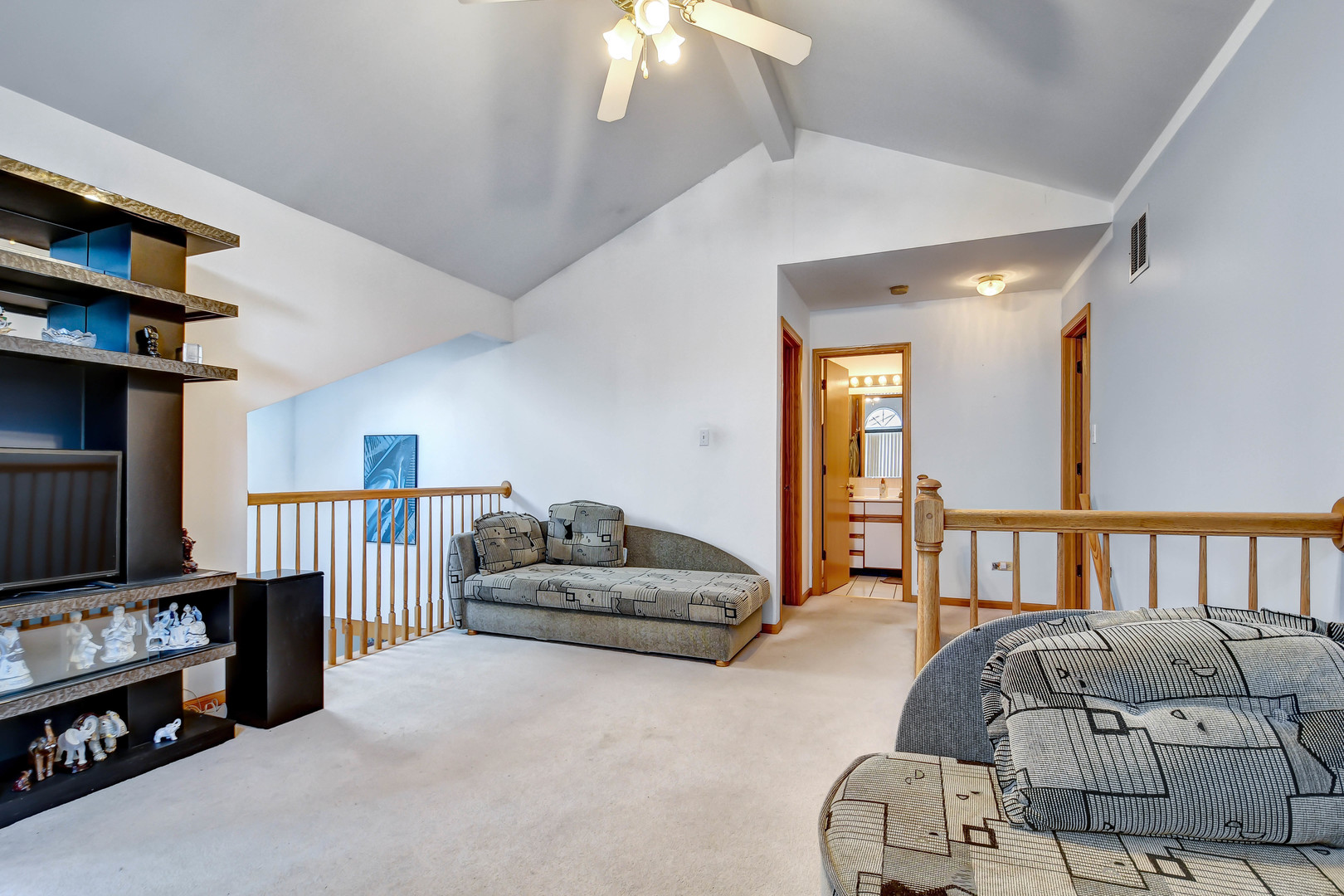 7420 Maple Drive, Justice, IL 60458