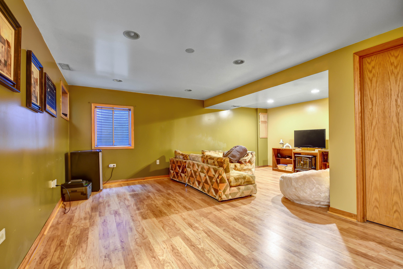 7420 Maple Drive, Justice, IL 60458