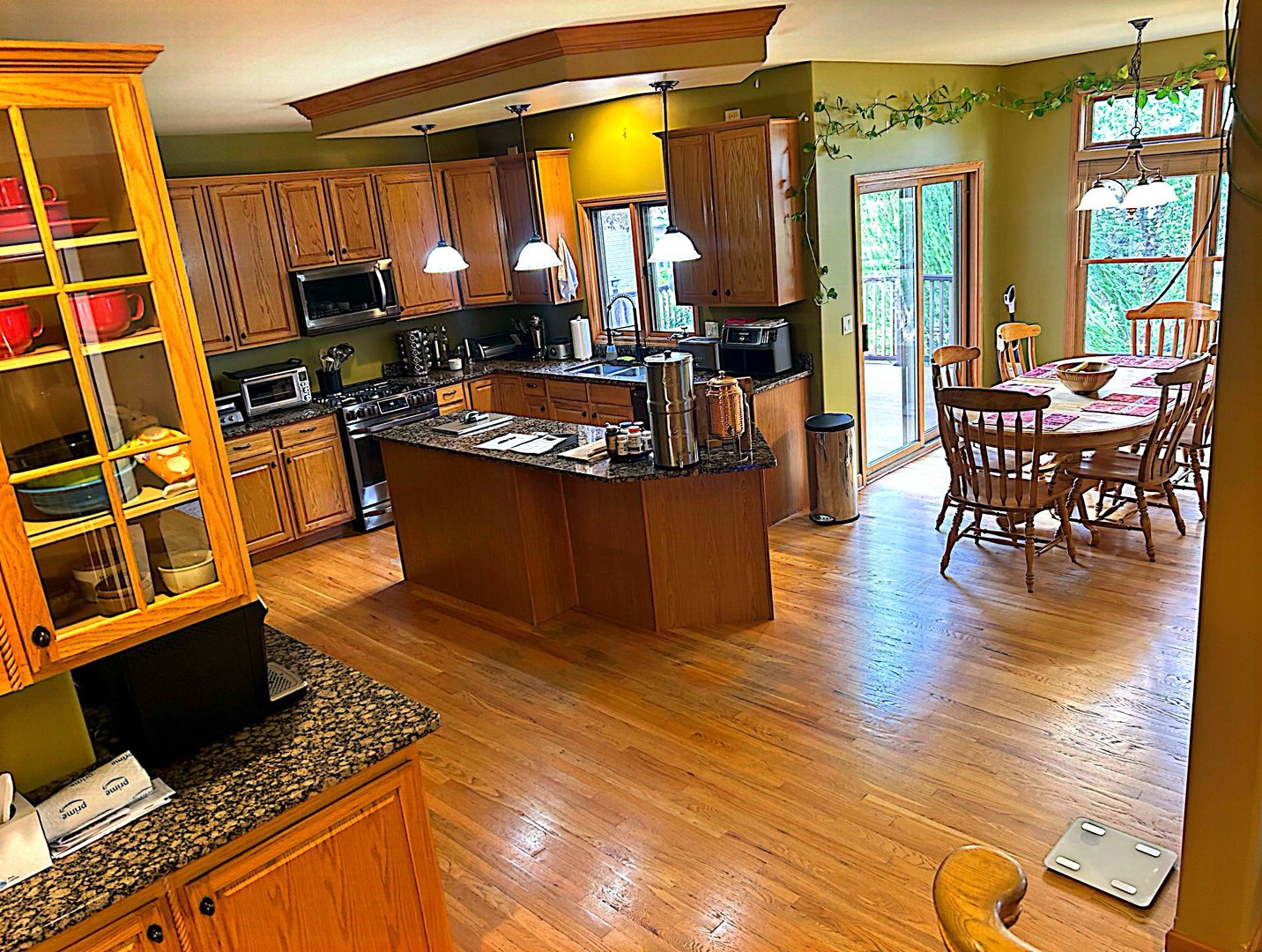 2484 Warwick Court, Aurora, IL 60503