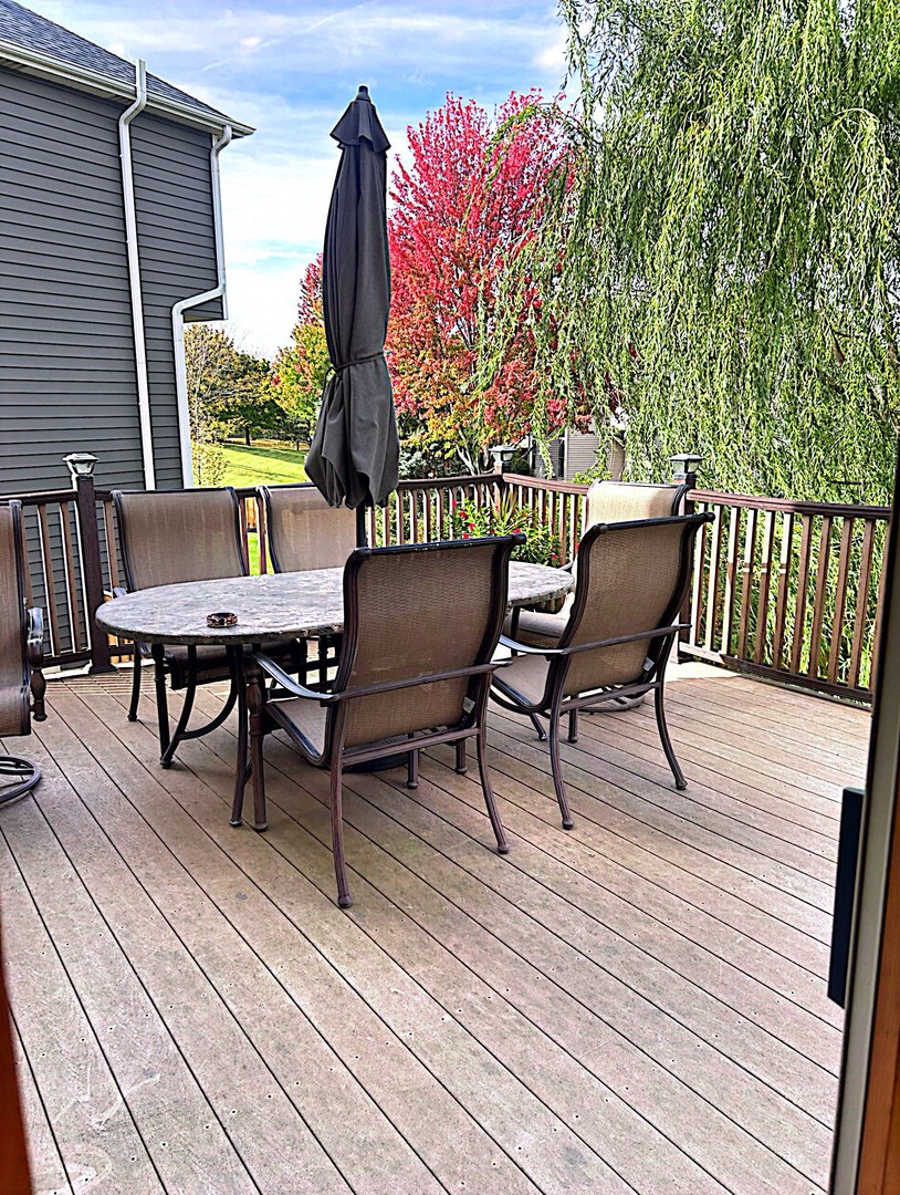 2484 Warwick Court, Aurora, IL 60503