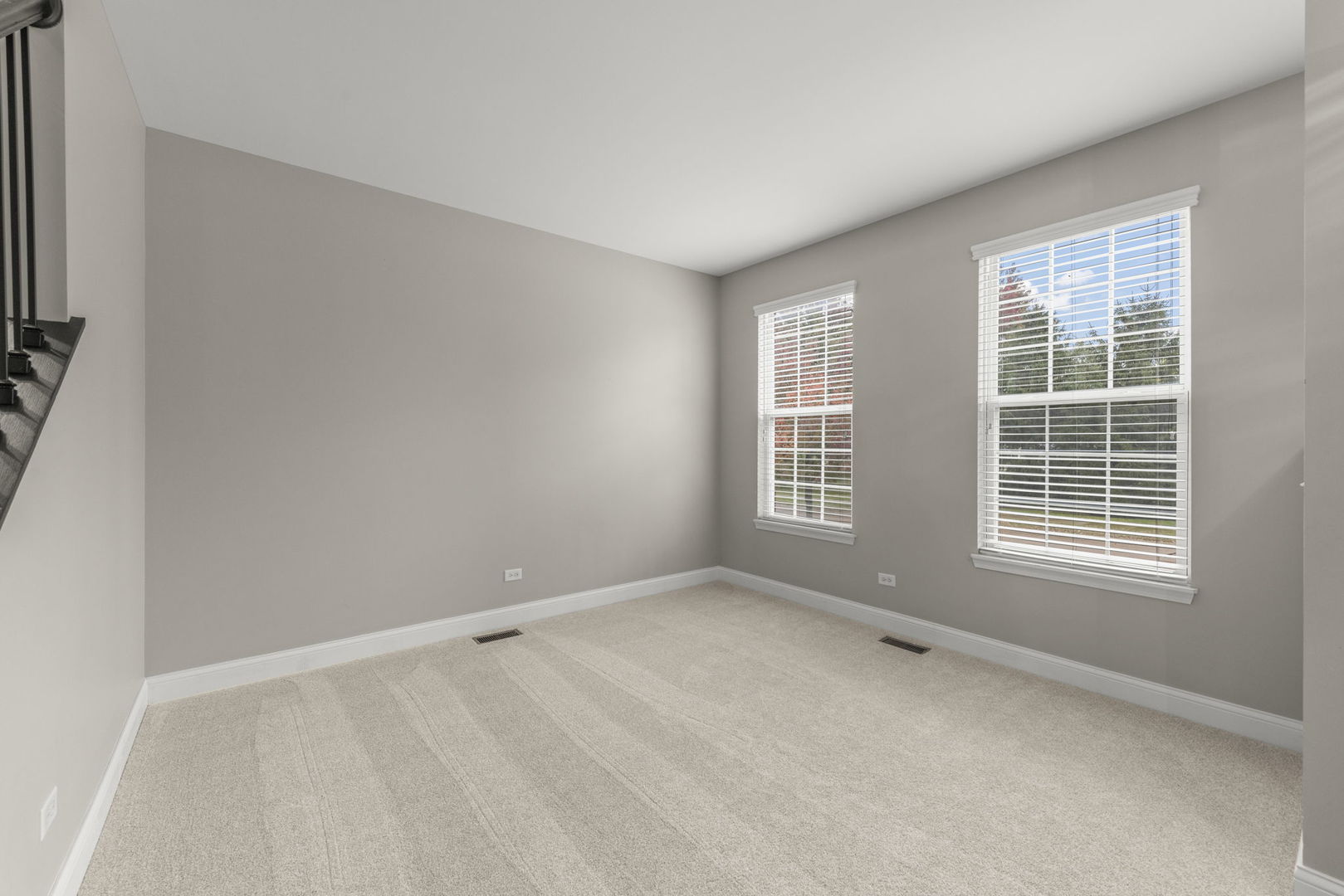 1290 Airs Avenue, Sugar Grove, IL 60554