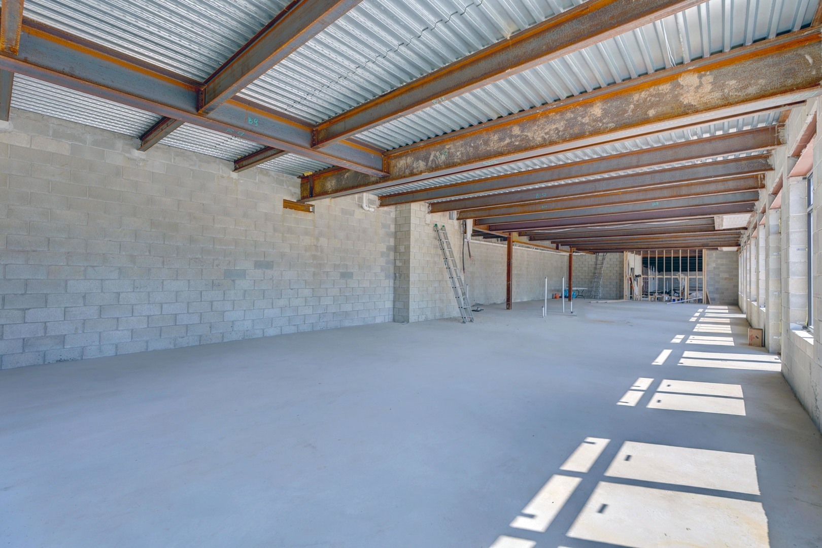 9201 N Milwaukee Avenue, Niles, IL 60714