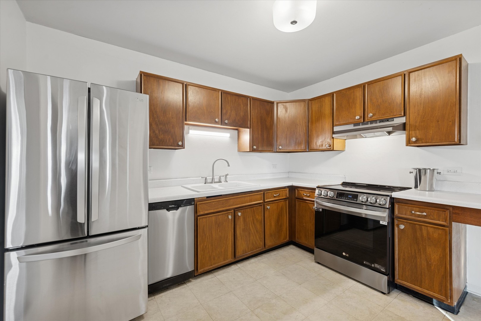 502 W MINER Street #2A, Arlington Heights, IL 60005