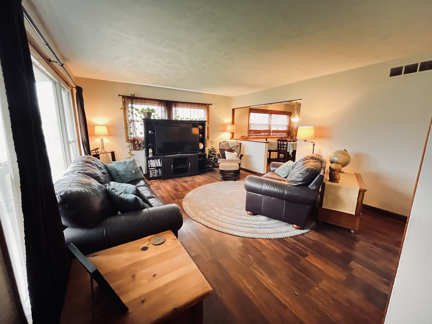 100 E Willow Street, Fairbury, IL 61739