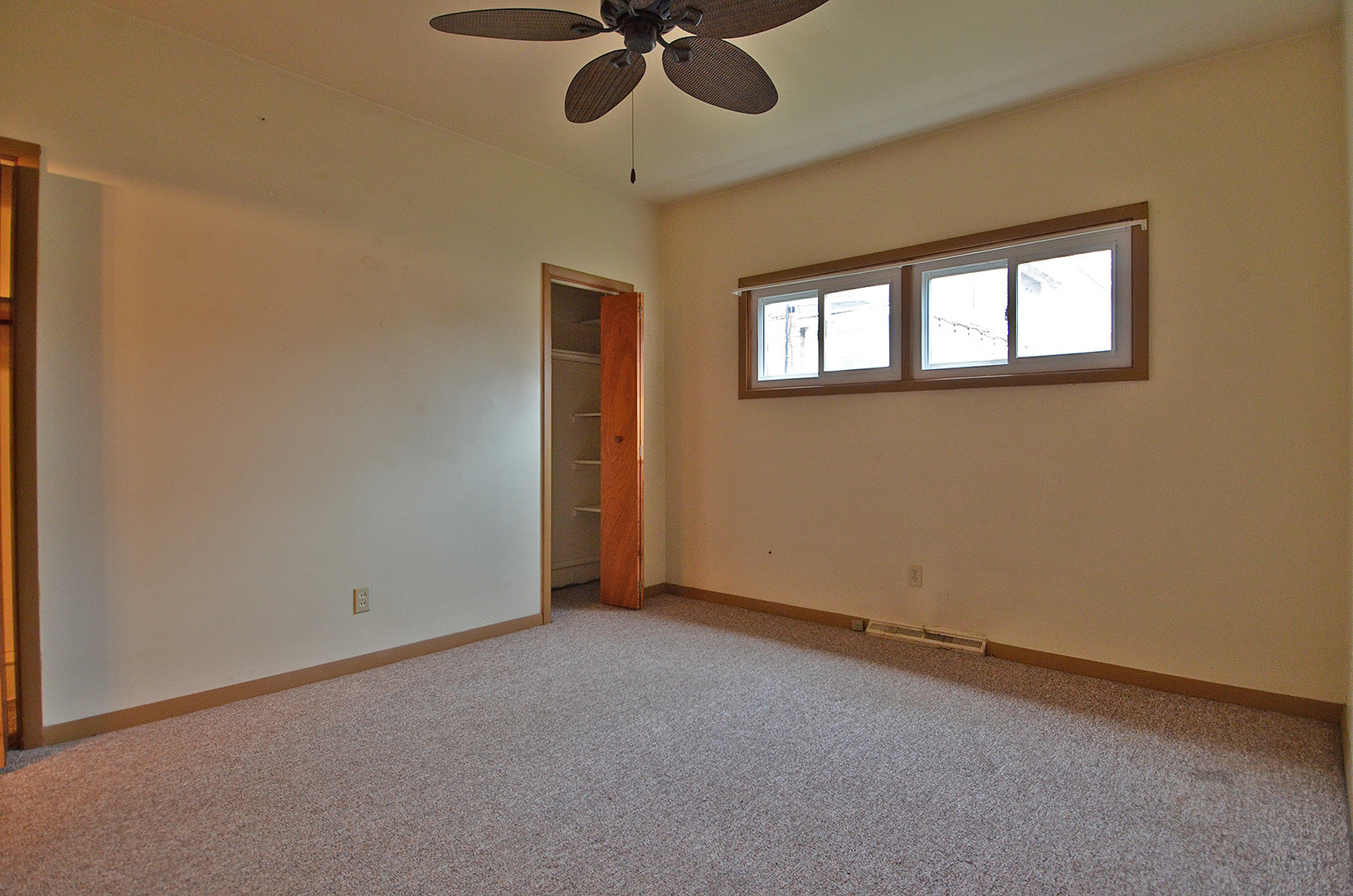 1248 Ottawa Avenue, Ottawa, IL 61350