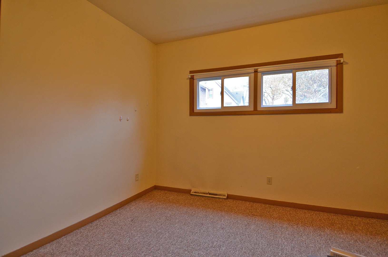 1248 Ottawa Avenue, Ottawa, IL 61350